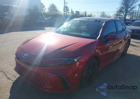 2025 Toyota Camry Xse z USA, uszkodzony, nr VIN 4T1DAACK8SU013099